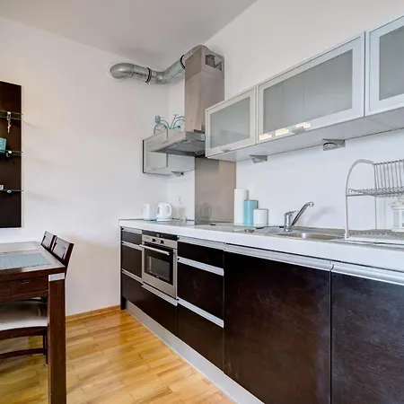 3 City Klimt Apartment