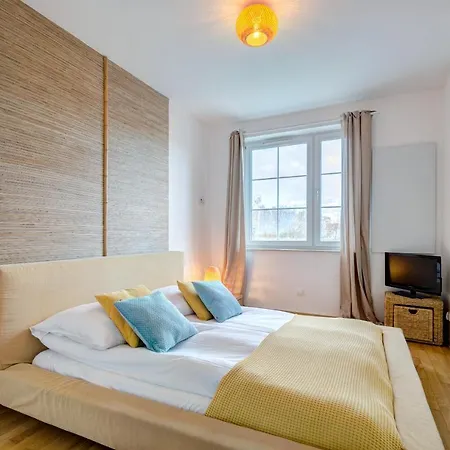 3 City Klimt Apartment *